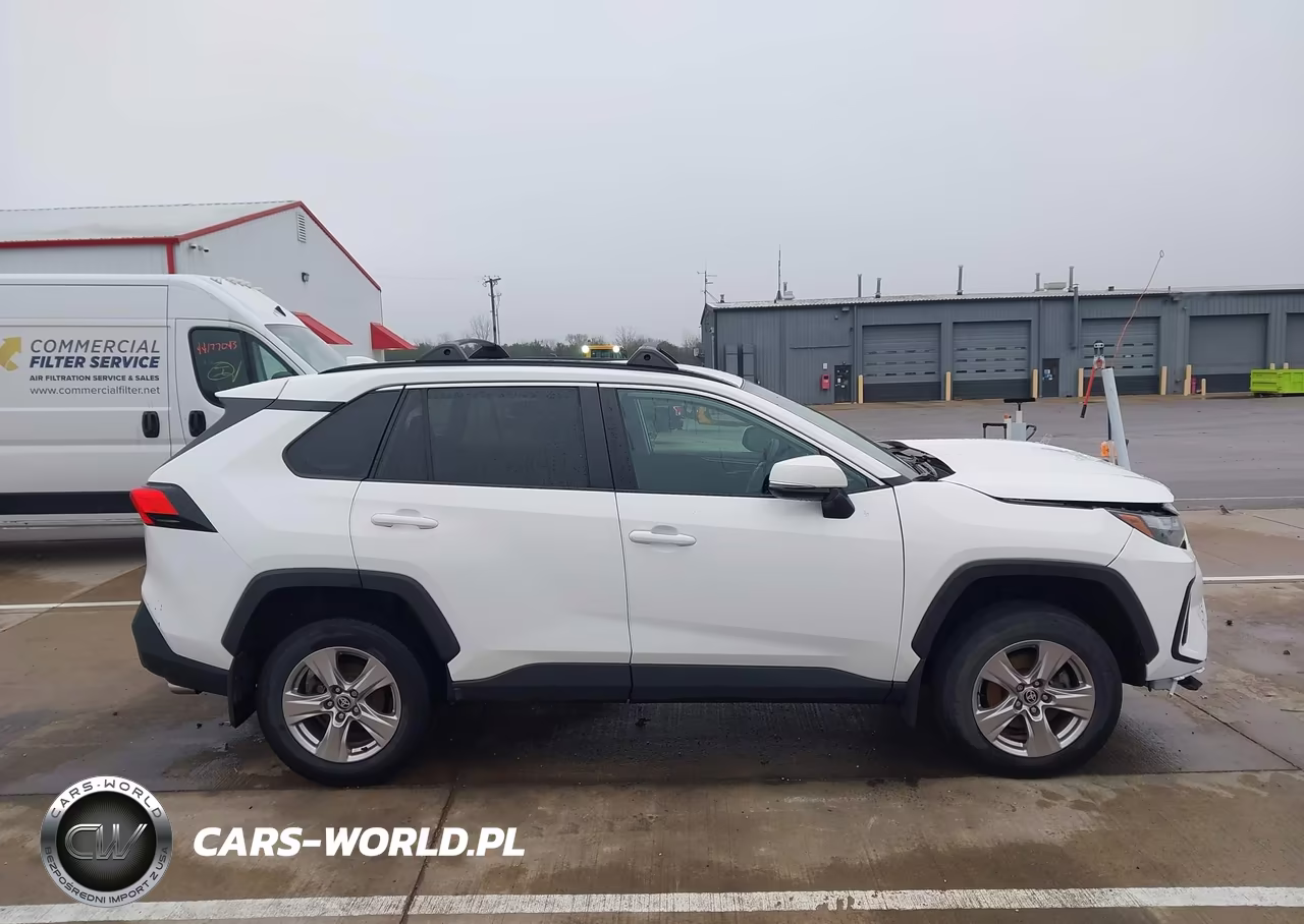 2023 Toyota Rav4 Xle VIN:2T3P1RFVXPC329234 - 14