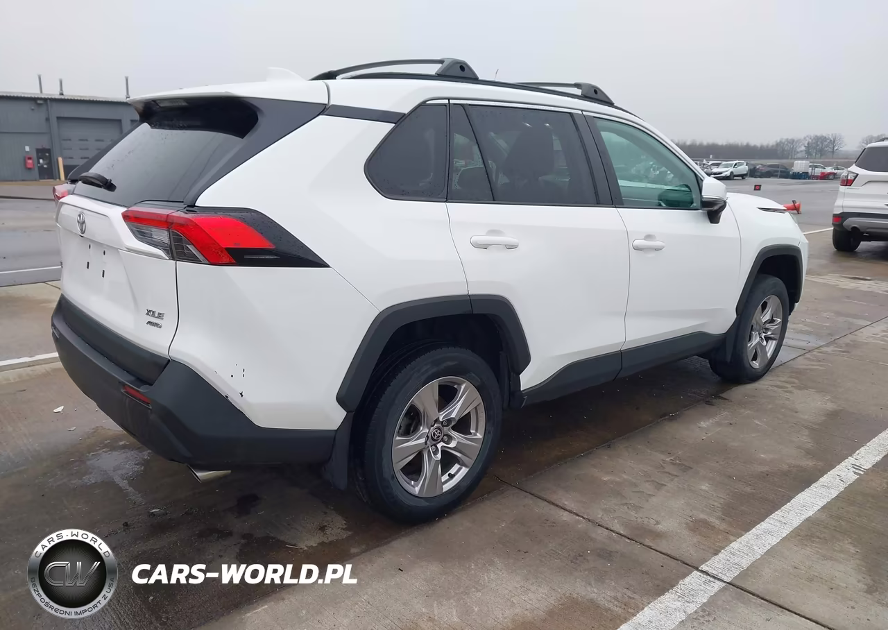 2023 Toyota Rav4 Xle VIN:2T3P1RFVXPC329234 - 4