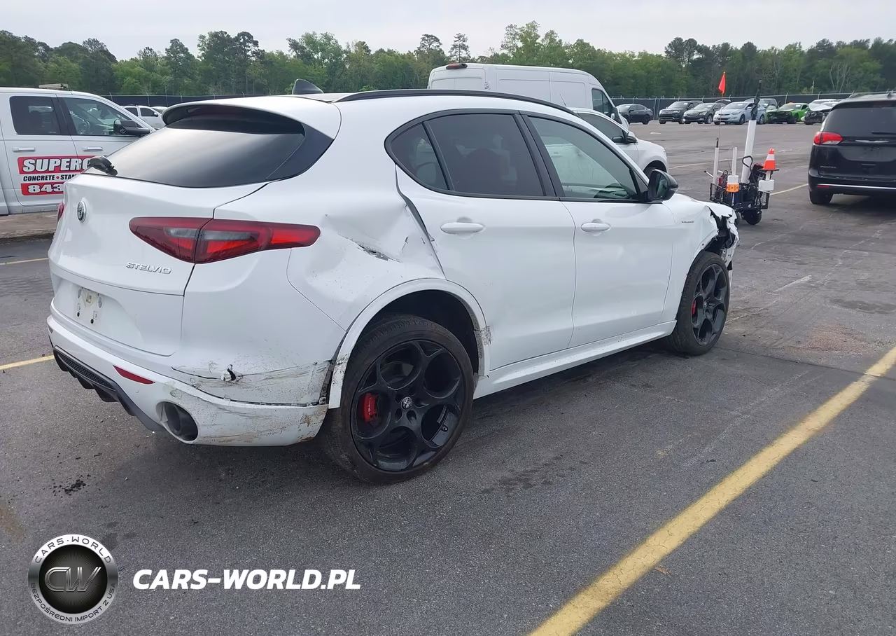 2022 Alfa Romeo Stelvio Veloce Ti Awd VIN:ZASPAKBN6N7D42252 - 4