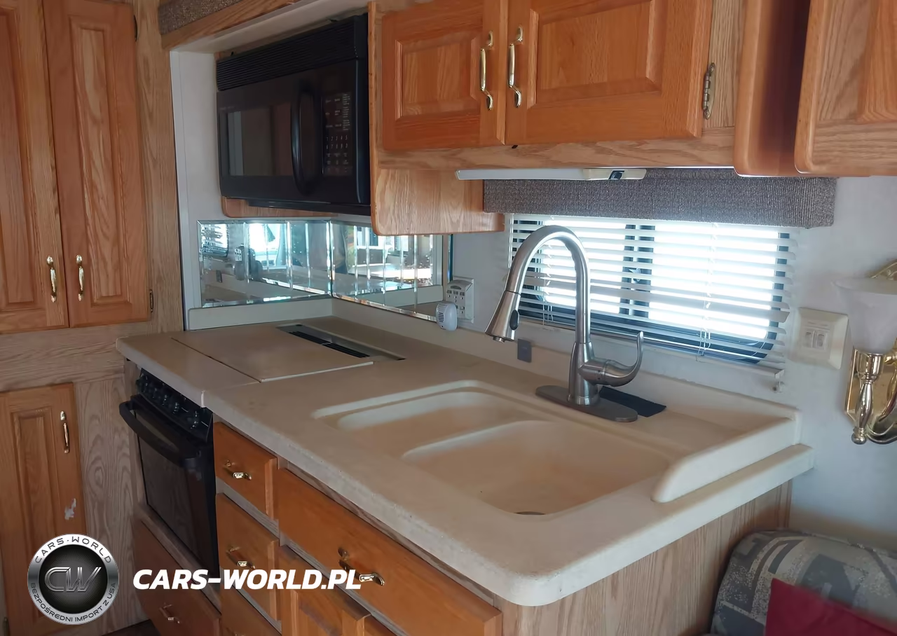 2002 Holiday Rambler Ambassador VIN:1RF52345022021180 - 14