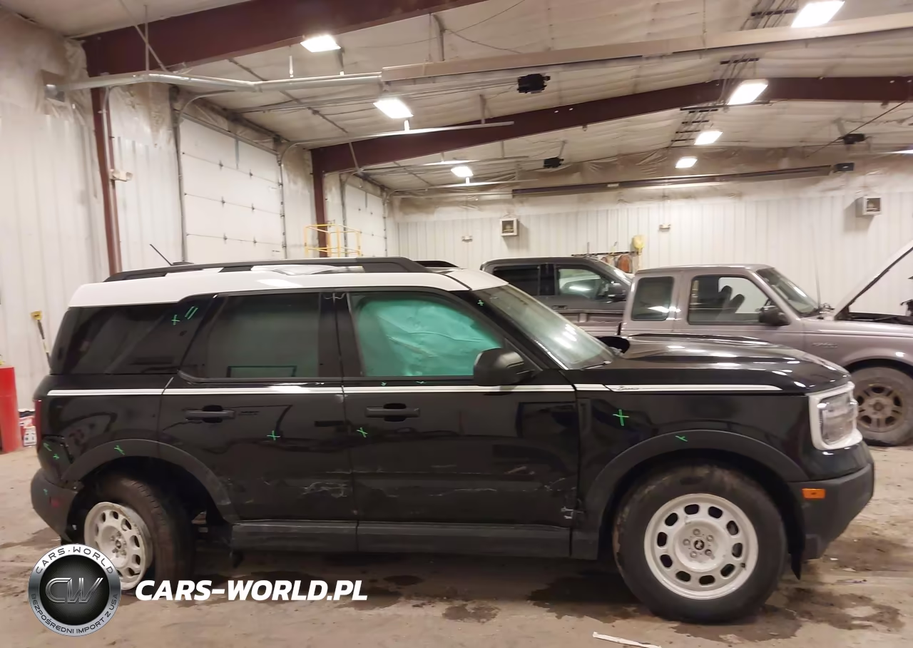 2025 Ford Bronco Sport Heritage VIN:3FMCR9GN1SRE40526 - 13