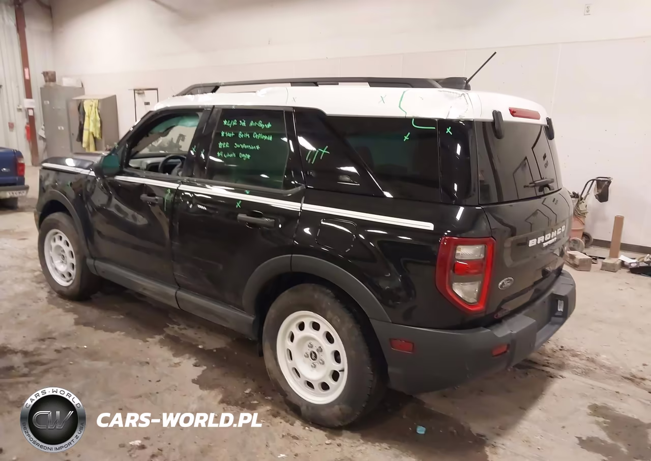 2025 Ford Bronco Sport Heritage VIN:3FMCR9GN1SRE40526 - 3