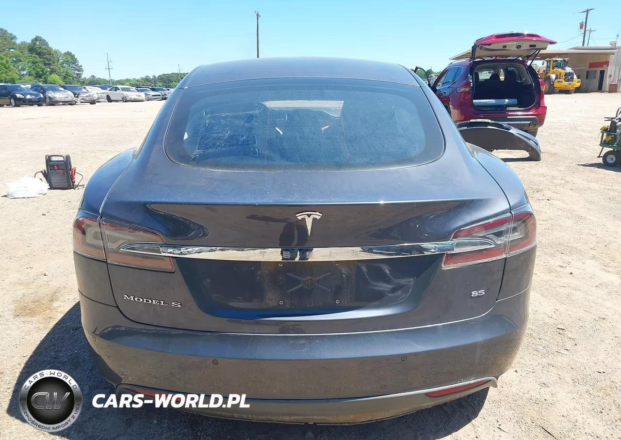 2015 Tesla Model S 60-70-85 VIN:5YJSA1H12FFP74396 - 17