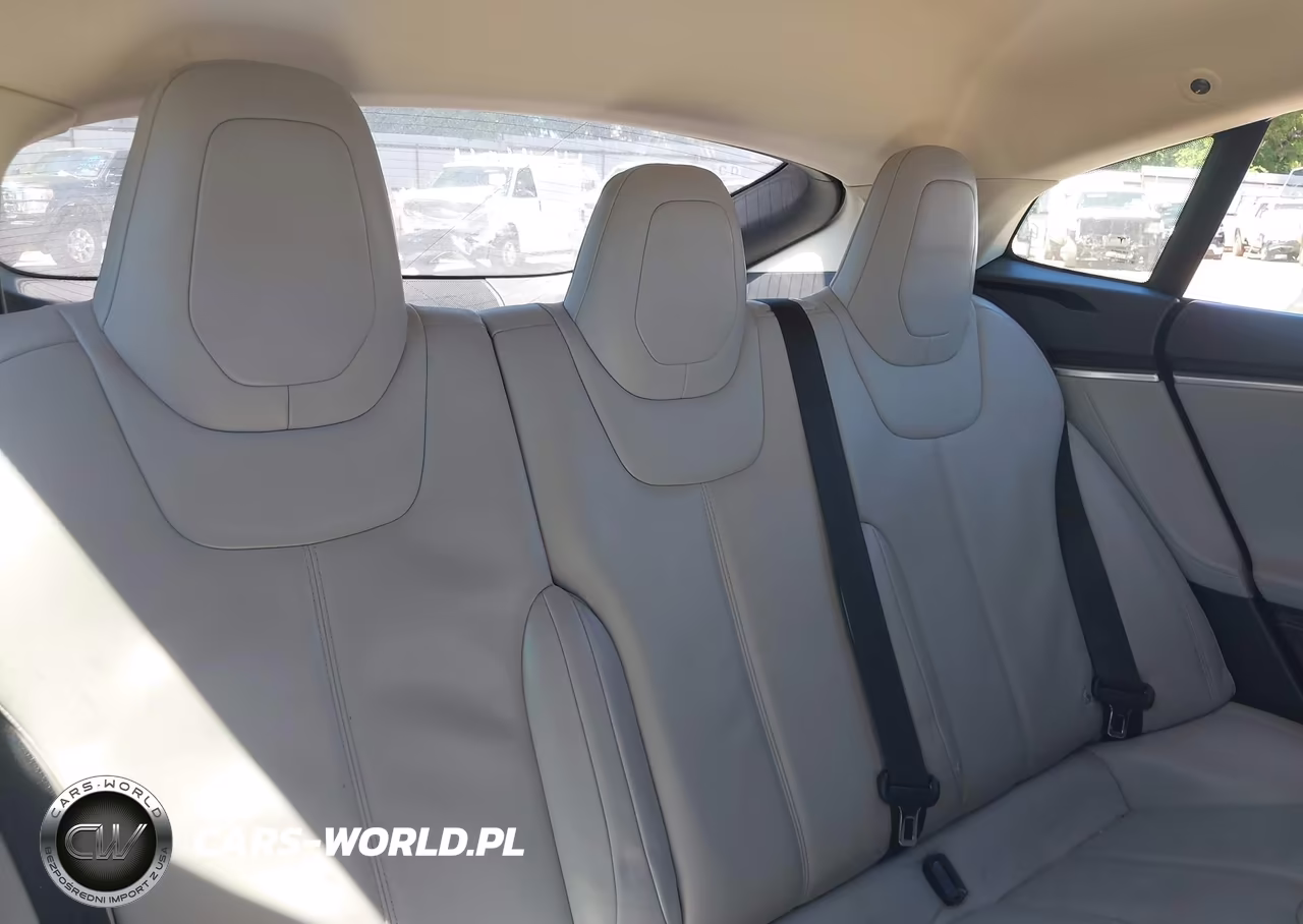 2015 Tesla Model S 60-70-85 VIN:5YJSA1H12FFP74396 - 8