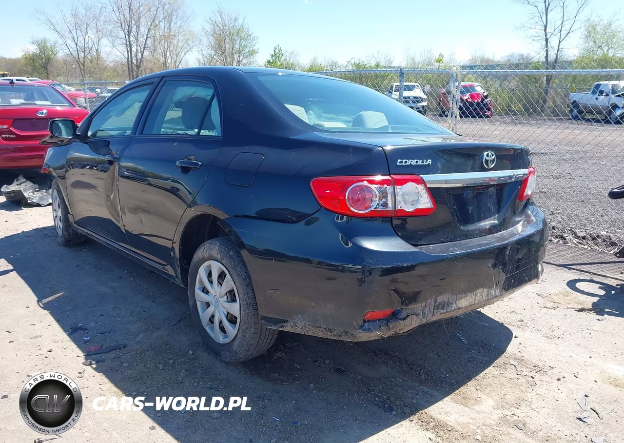2011 Toyota Corolla Le VIN:JTDBU4EE5BJ096617 - 3