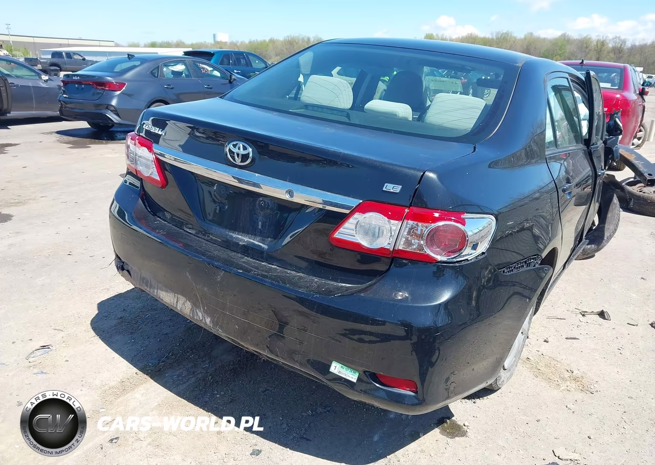 2011 Toyota Corolla Le VIN:JTDBU4EE5BJ096617 - 4