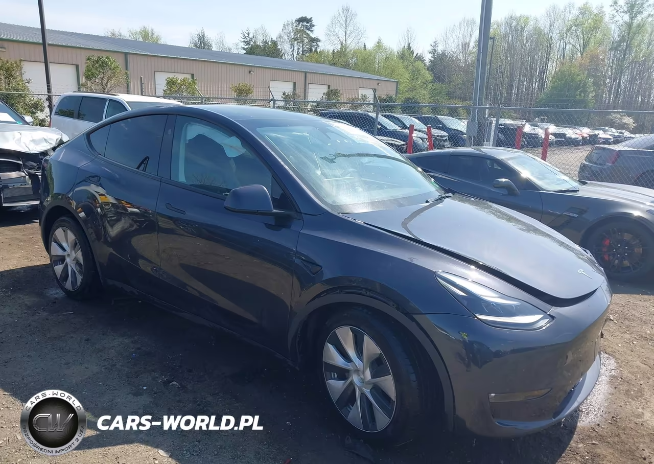 2024 Tesla Model Y Long Range Dual Motor All-Wheel Drive – zdjęcie 1 z 18