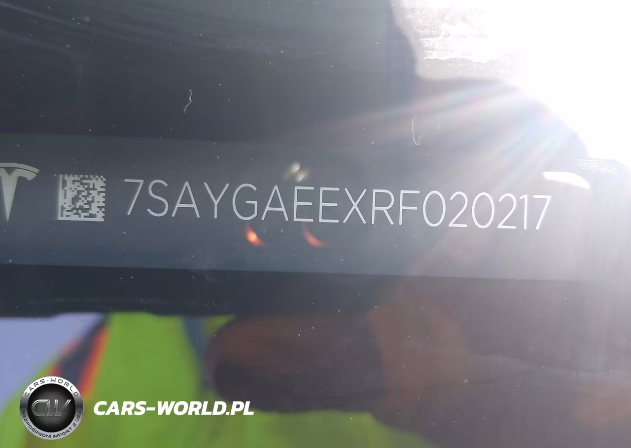 2024 Tesla Model Y Long Range Dual Motor All-Wheel Drive VIN:7SAYGAEEXRF020217 - 9