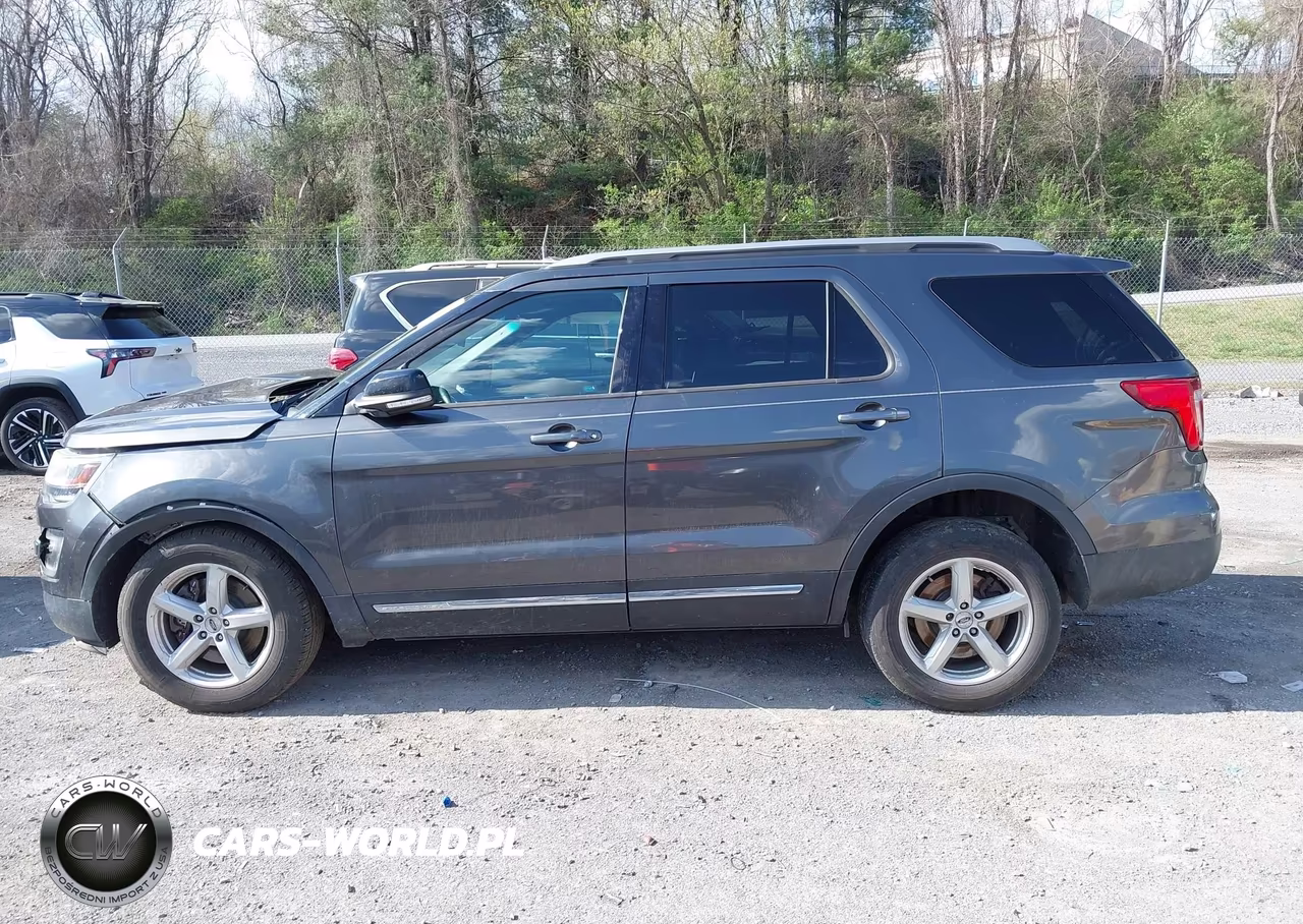 2017 Ford Explorer Xlt VIN:1FM5K8D89HGA92397 - 14