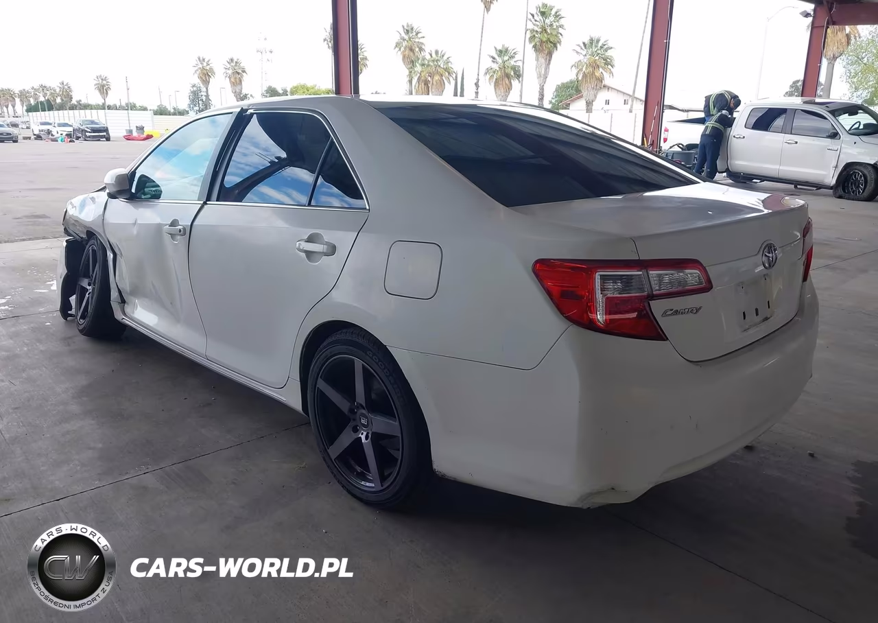 2012 Toyota Camry Se-Le-Xle VIN:4T1BF1FKXCU541085 - 3