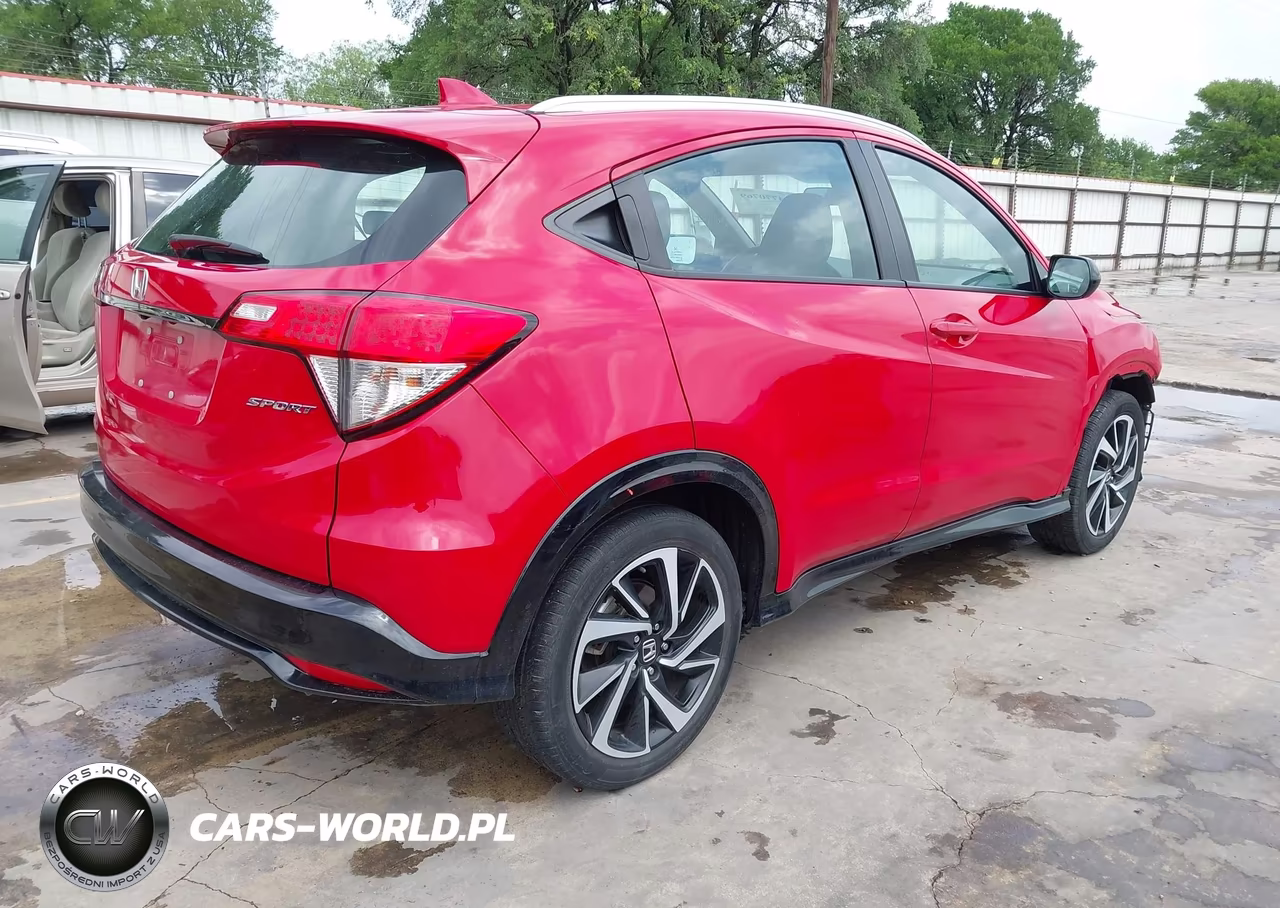 2019 Honda Hr-V Sport VIN:3CZRU5H11KG710667 - 4