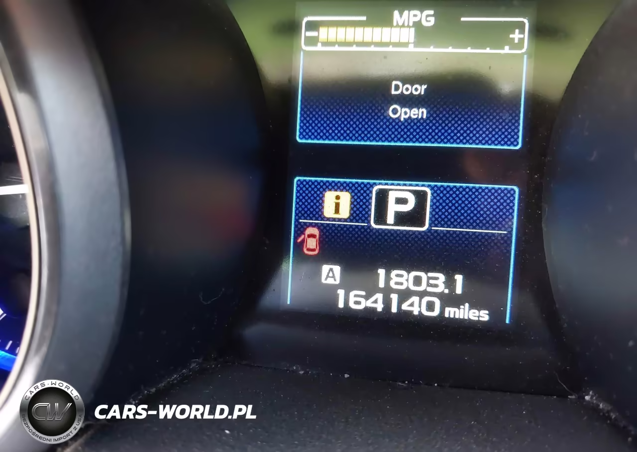 2018 Subaru Outback 2.5I Premium VIN:4S4BSADC6J3354467 - 16