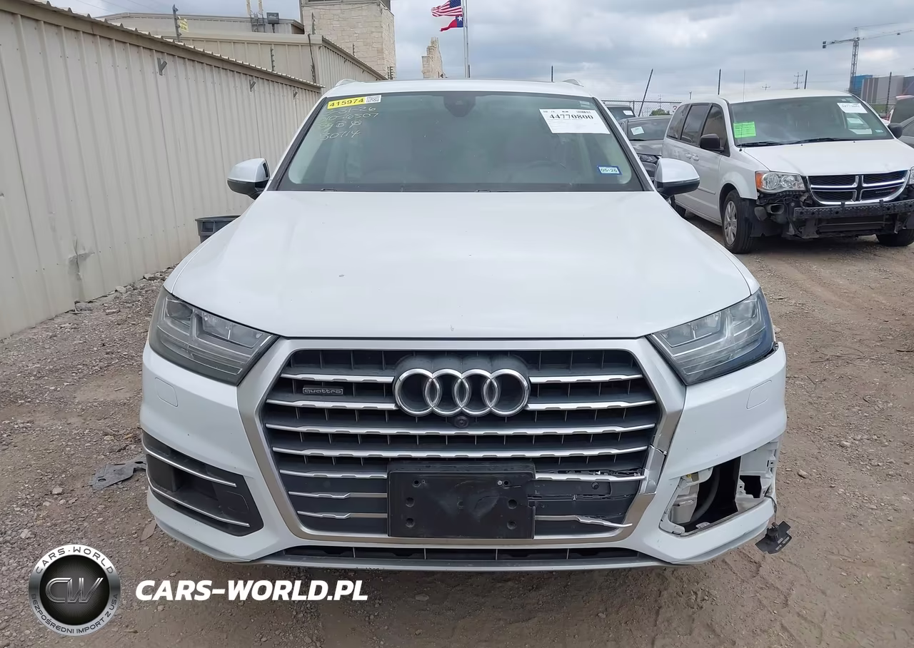 2019 Audi Q7 45 Premium VIN:WA1LHAF73KD030714 - 12