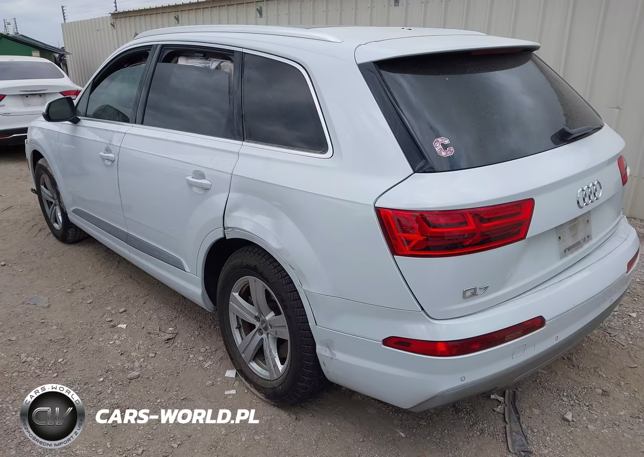 2019 Audi Q7 45 Premium VIN:WA1LHAF73KD030714 - 3