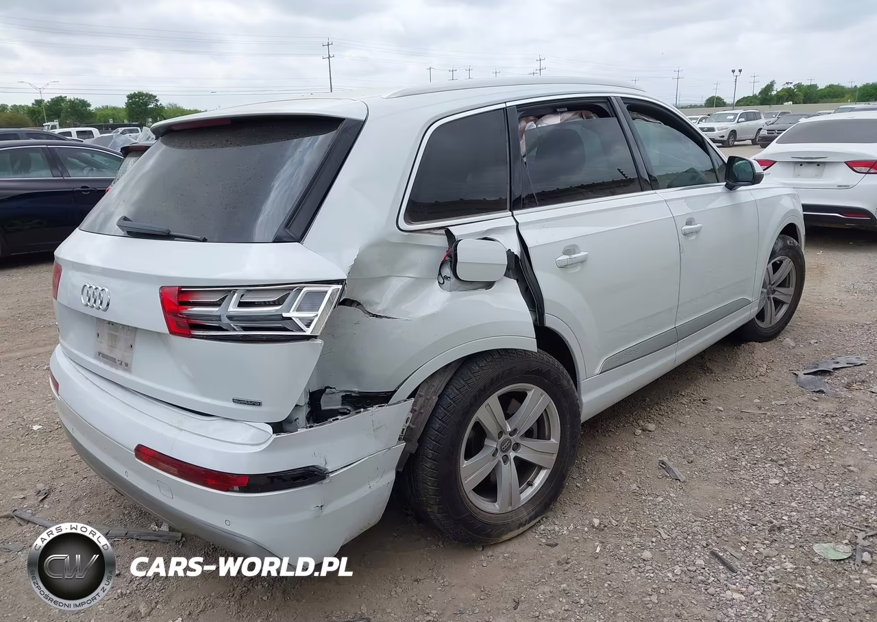 2019 Audi Q7 45 Premium VIN:WA1LHAF73KD030714 - 4