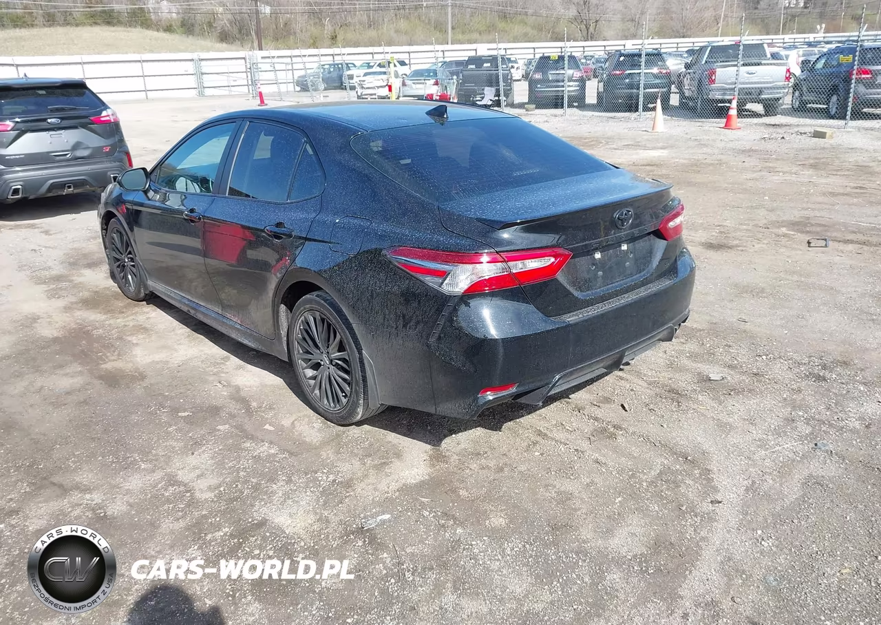 2020 Toyota Camry Se Nightshade Edition VIN:4T1G11AK0LU326519 - 3