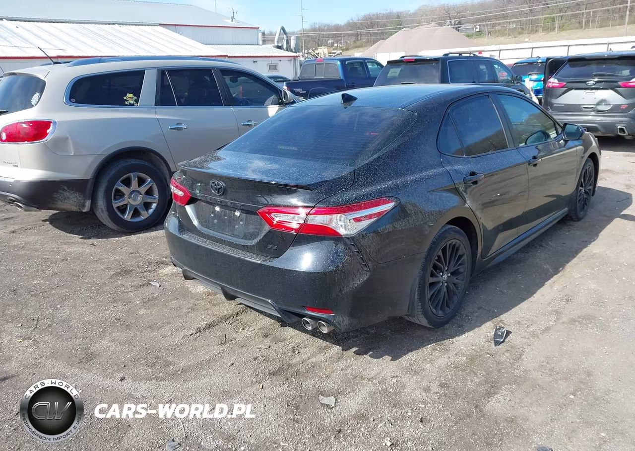 2020 Toyota Camry Se Nightshade Edition VIN:4T1G11AK0LU326519 - 4