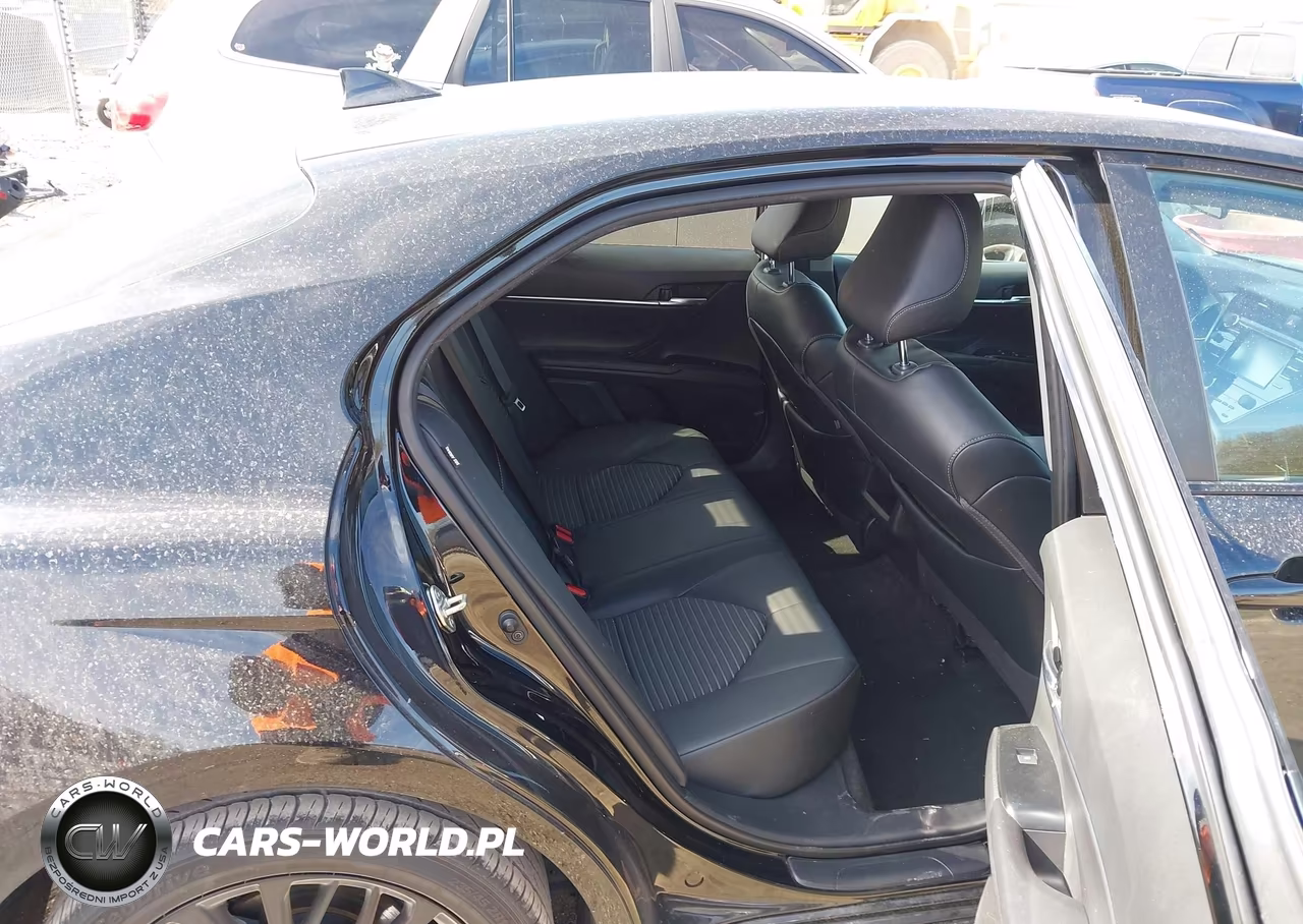 2020 Toyota Camry Se Nightshade Edition VIN:4T1G11AK0LU326519 - 8