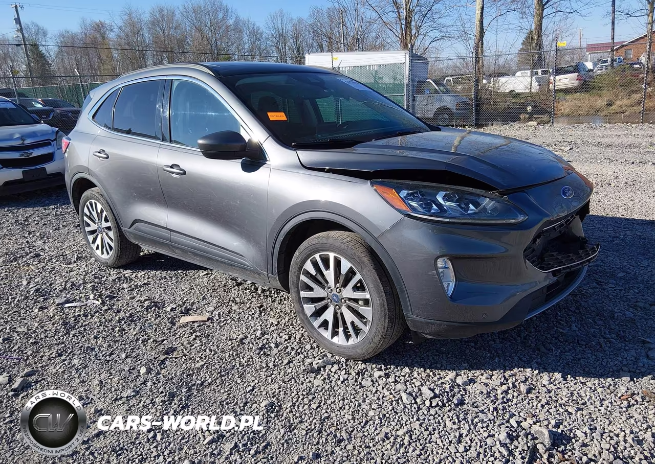 2022 Ford Escape Titanium