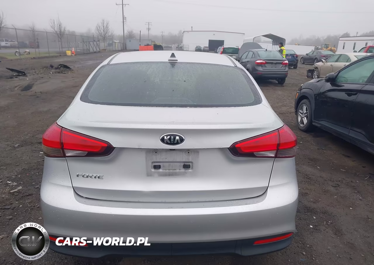 2018 Kia Forte Lx VIN:3KPFL4A72JE250725 - 16