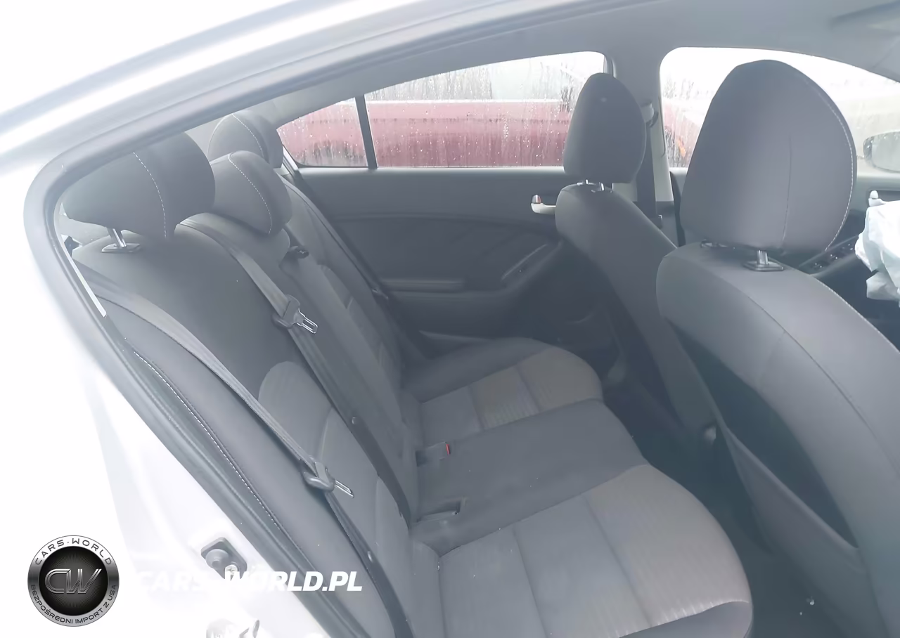 2018 Kia Forte Lx VIN:3KPFL4A72JE250725 - 8