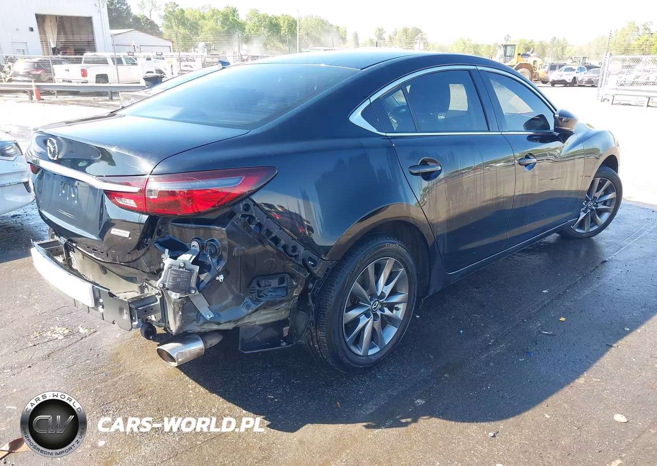 2018 Mazda Mazda6 Sport VIN:JM1GL1UM8J1303726 - 4
