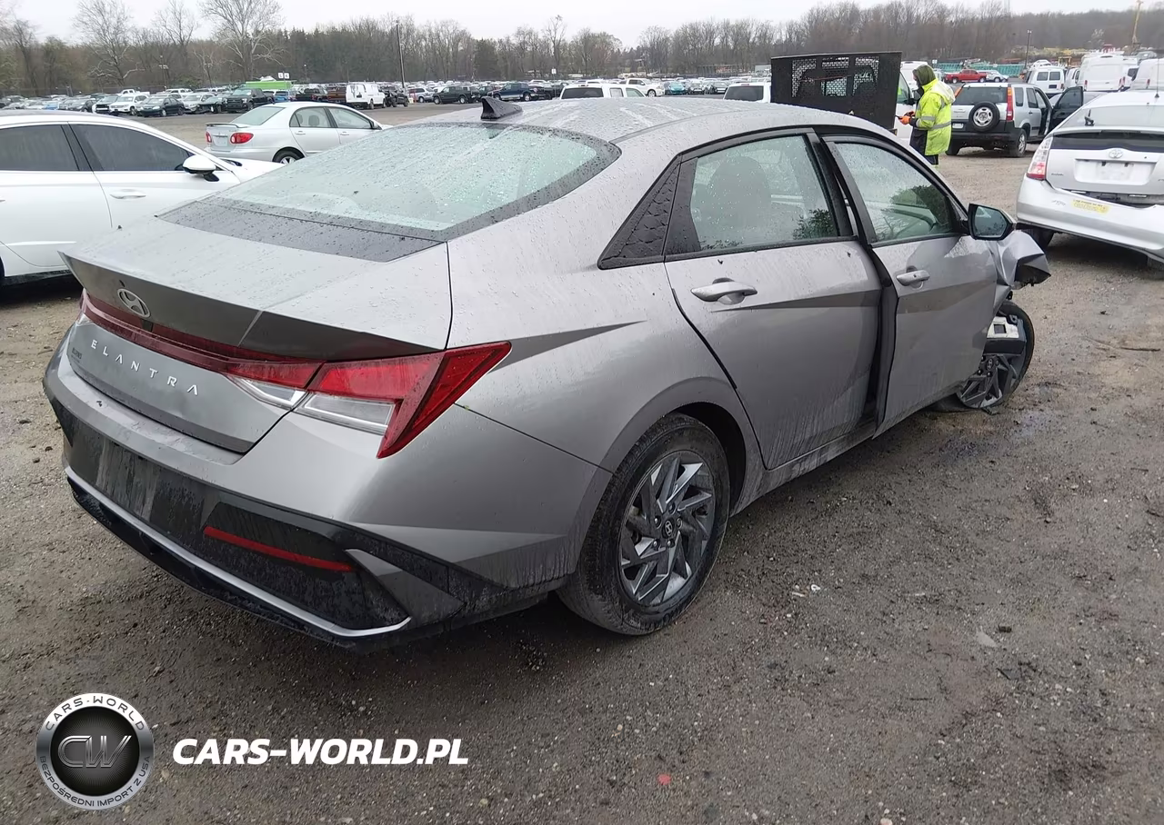 2024 Hyundai Elantra Sel VIN:KMHLM4DG2RU779287 - 4