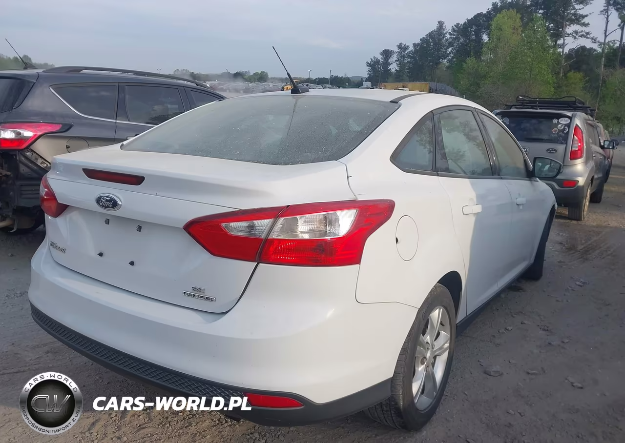 2013 Ford Focus Se VIN:1FADP3F27DL266410 - 4