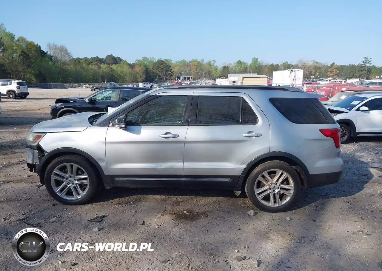 2017 Ford Explorer Xlt VIN:1FM5K7D89HGA45932 - 14