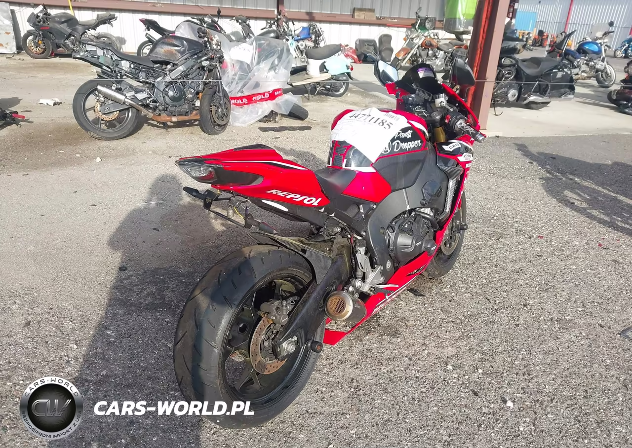 2018 Honda Cbr1000 Rr VIN:JH2SC7710JK100779 - 4
