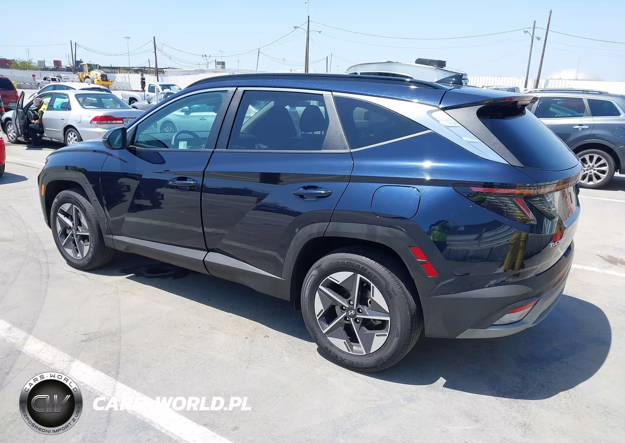 2025 Hyundai Tucson Hybrid Sel Convenience VIN:KM8JCDD19SU249989 - 3