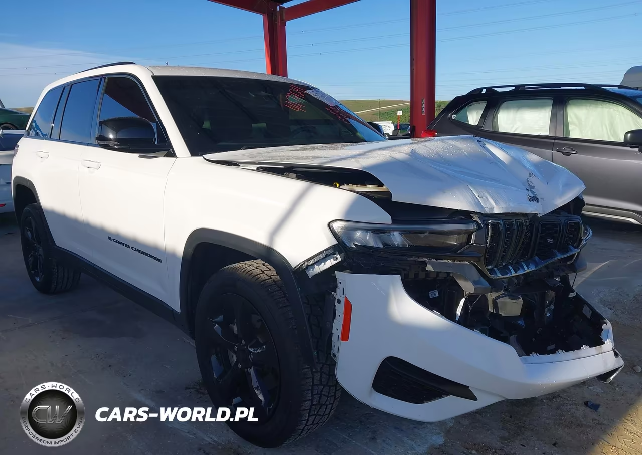 2023 Jeep Grand Cherokee Altitude 4X2