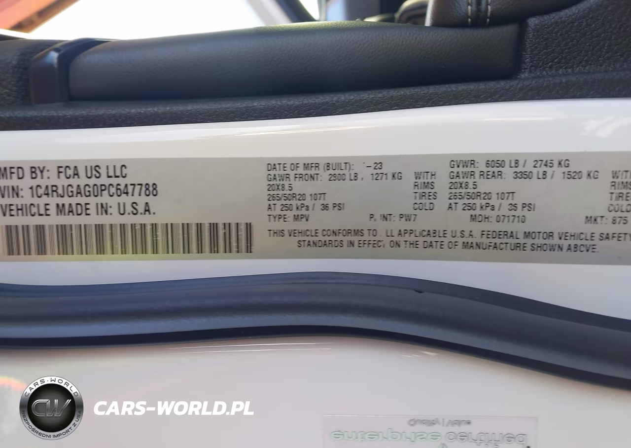 2023 Jeep Grand Cherokee Altitude 4X2 VIN:1C4RJGAG0PC647788 - 9