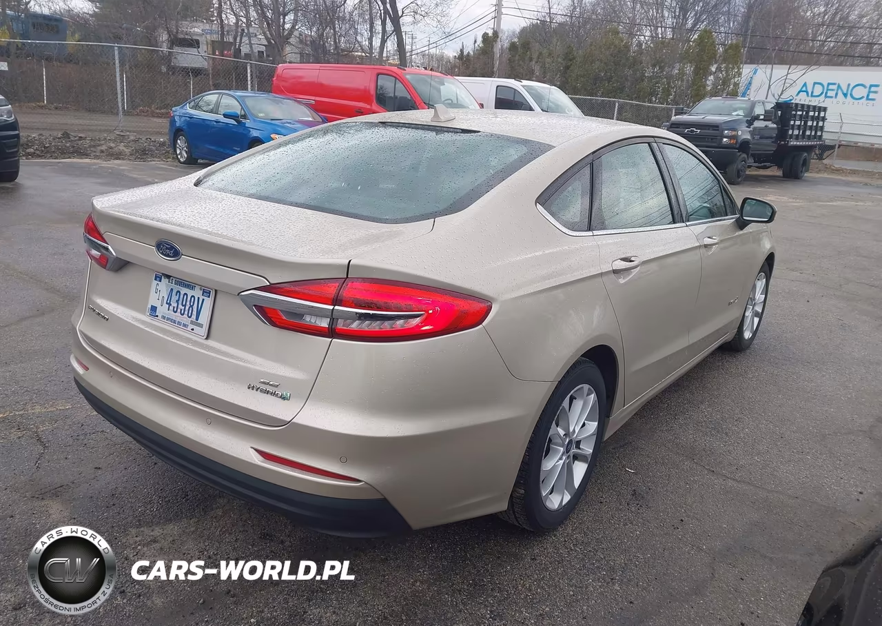 2019 Ford Fusion Hybrid Se VIN:3FA6P0LU4KR258129 - 4