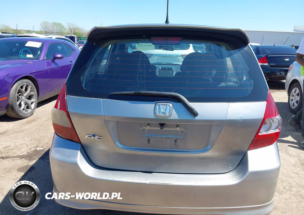 2007 Honda Fit Sport VIN:JHMGD38637S026800 - 16