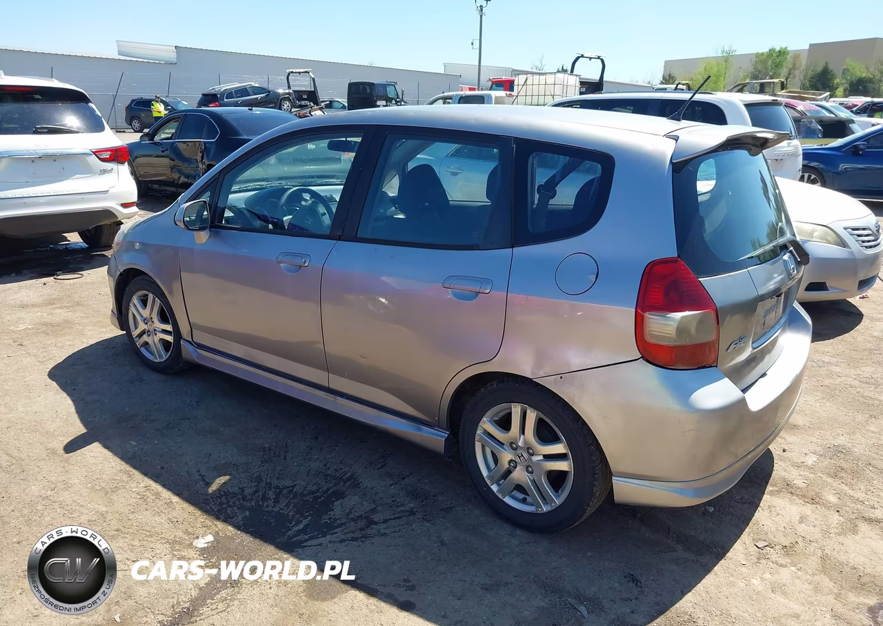 2007 Honda Fit Sport VIN:JHMGD38637S026800 - 3