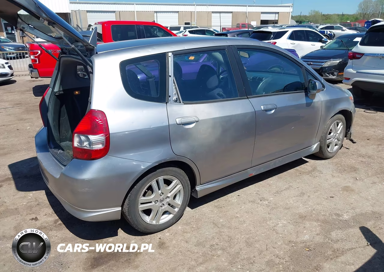 2007 Honda Fit Sport VIN:JHMGD38637S026800 - 4