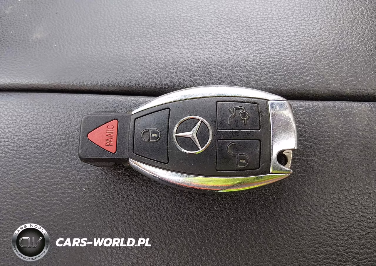 2010 Mercedes-Benz E 550 VIN:WDDHF7CB4AA017263 - 11