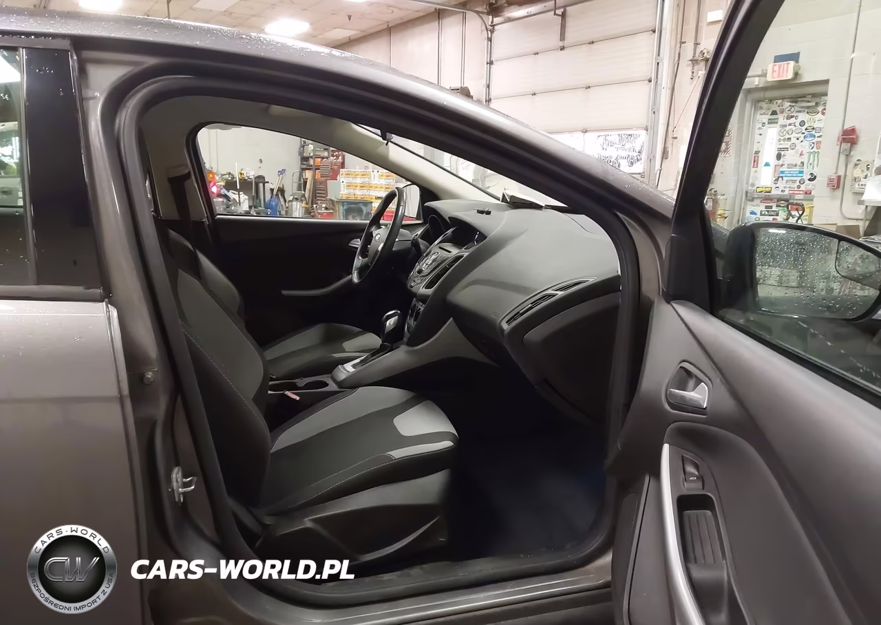 2012 Ford Focus Se VIN:1FAHP3K29CL341114 - 5