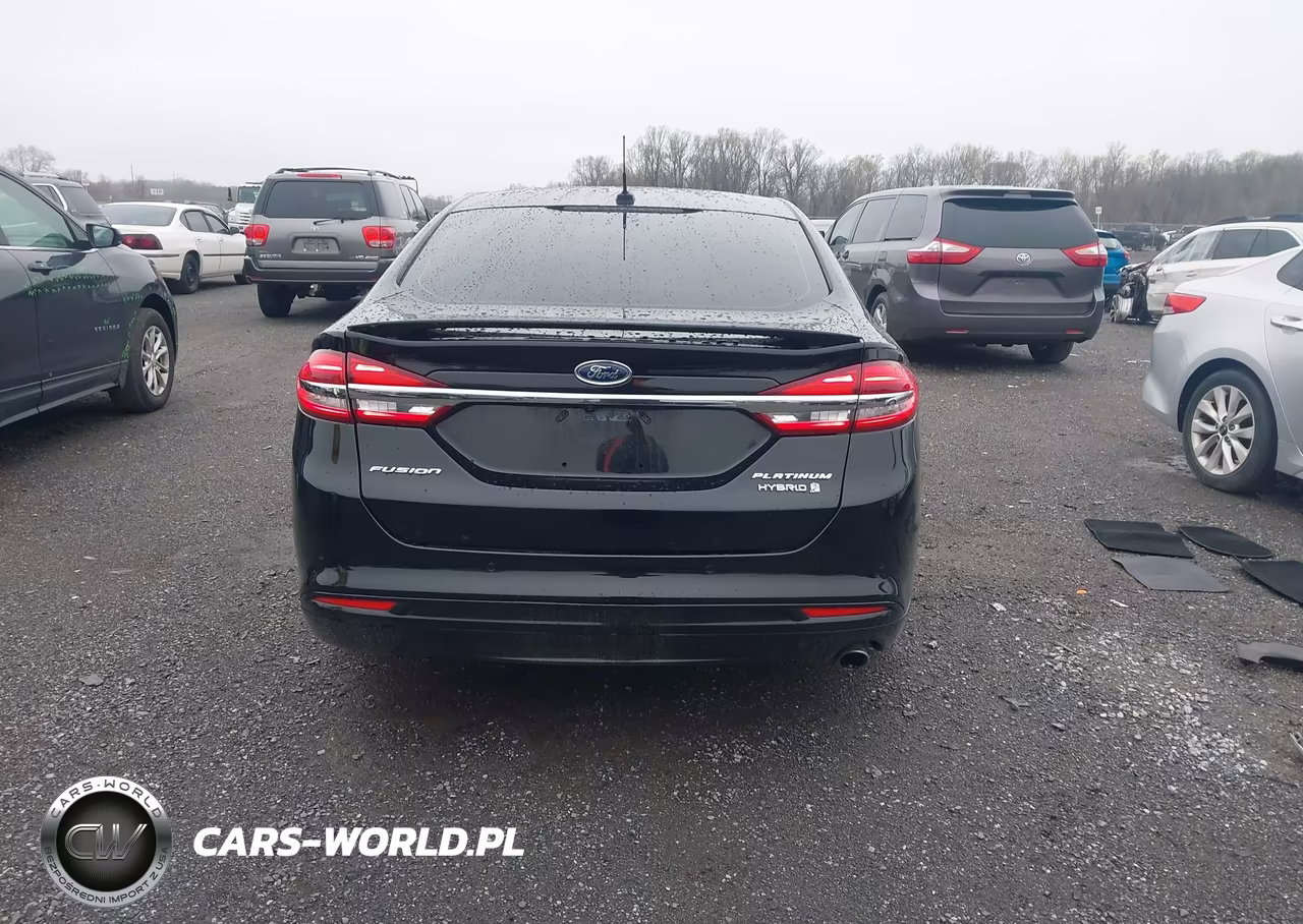 2018 Ford Fusion Hybrid Platinum VIN:3FA6P0RU9JR154211 - 16