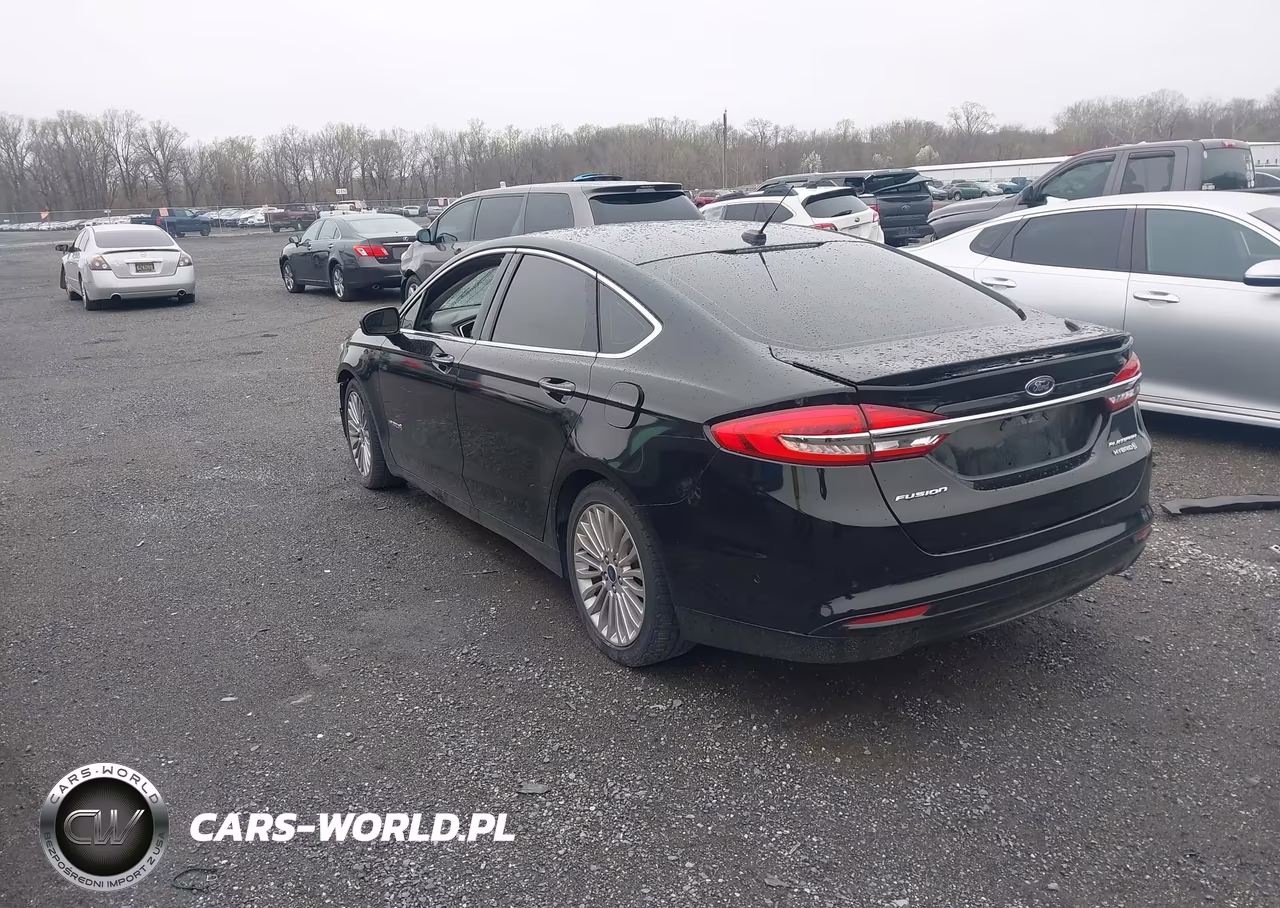 2018 Ford Fusion Hybrid Platinum VIN:3FA6P0RU9JR154211 - 3
