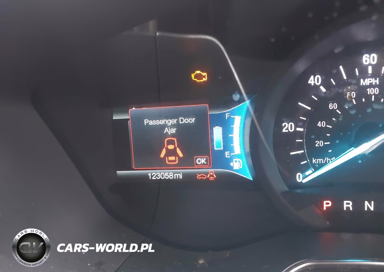 2018 Ford Fusion Hybrid Platinum VIN:3FA6P0RU9JR154211 - 7
