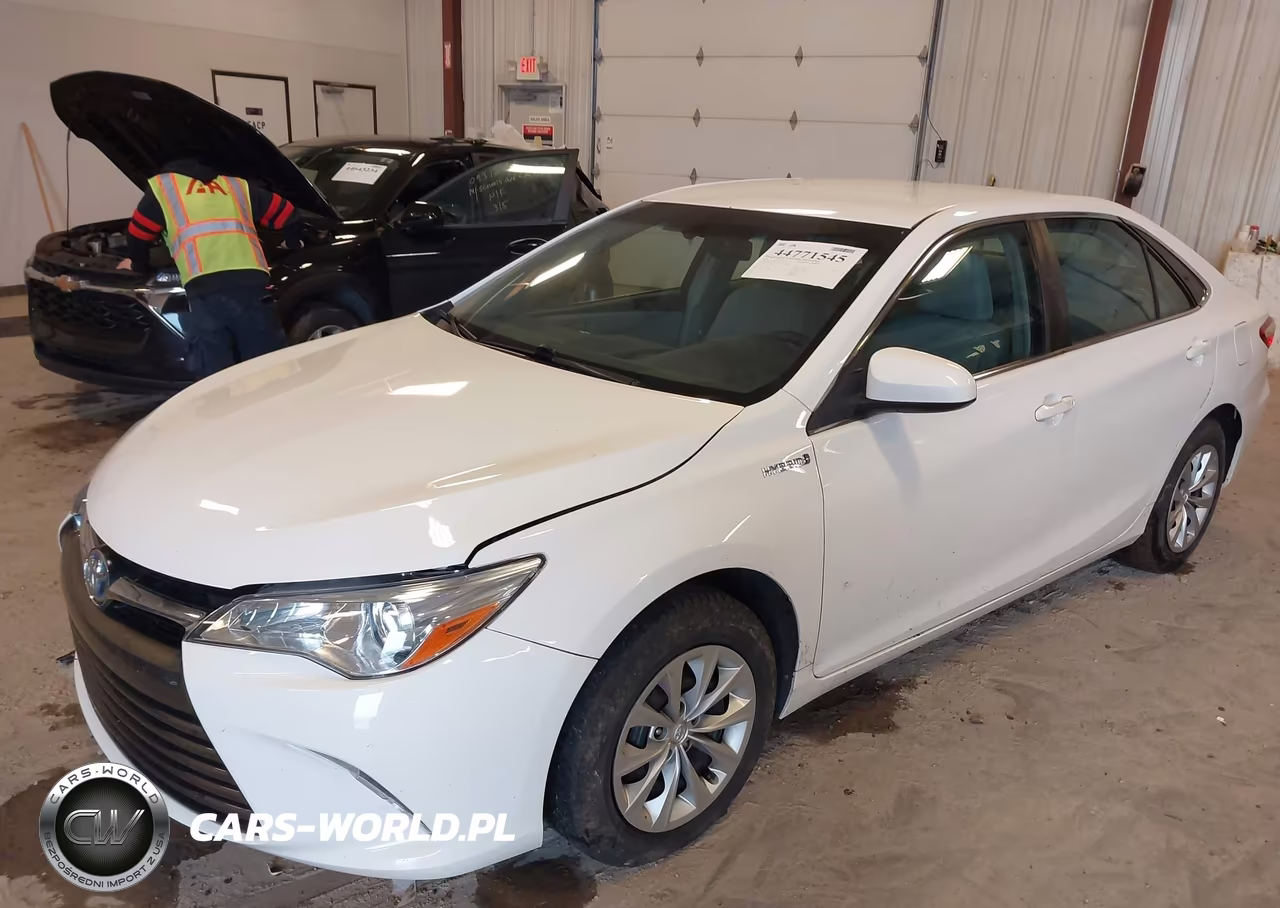 2015 Toyota Camry Hybrid Le VIN:4T1BD1FK4FU161427 - 2