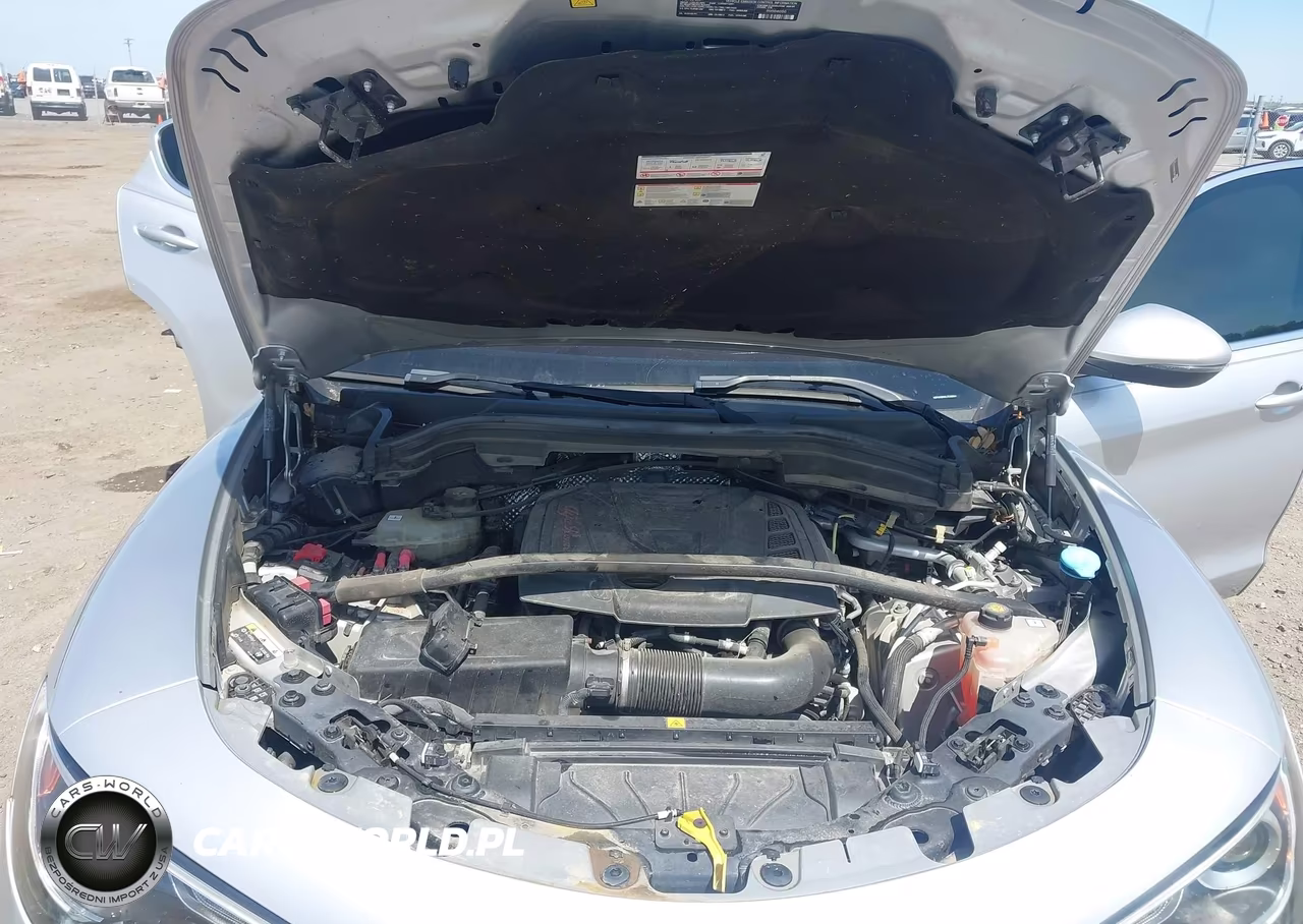 2020 Alfa Romeo Stelvio Ti Awd VIN:ZASPAKBN0L7C82661 - 10