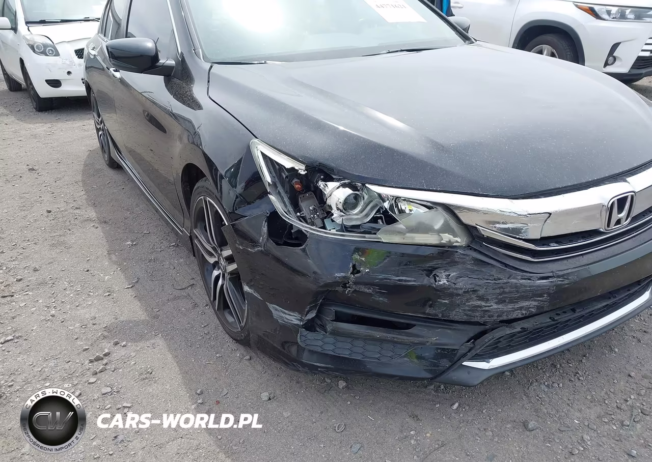 2017 Honda Accord Sport VIN:1HGCR2F58HA020635 - 6