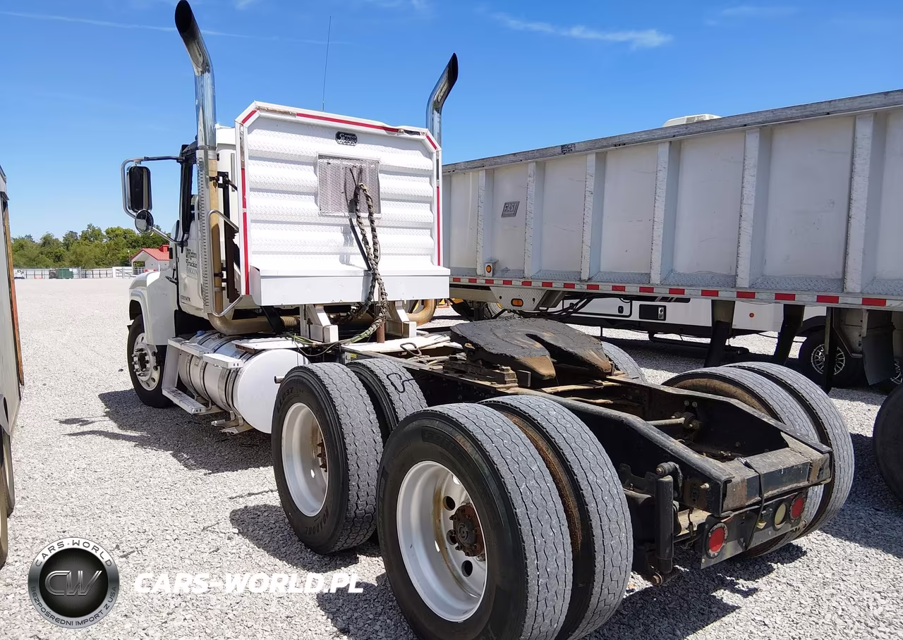 2017 Mack Pinnacle VIN:1M1AN07Y1HM024992 - 3