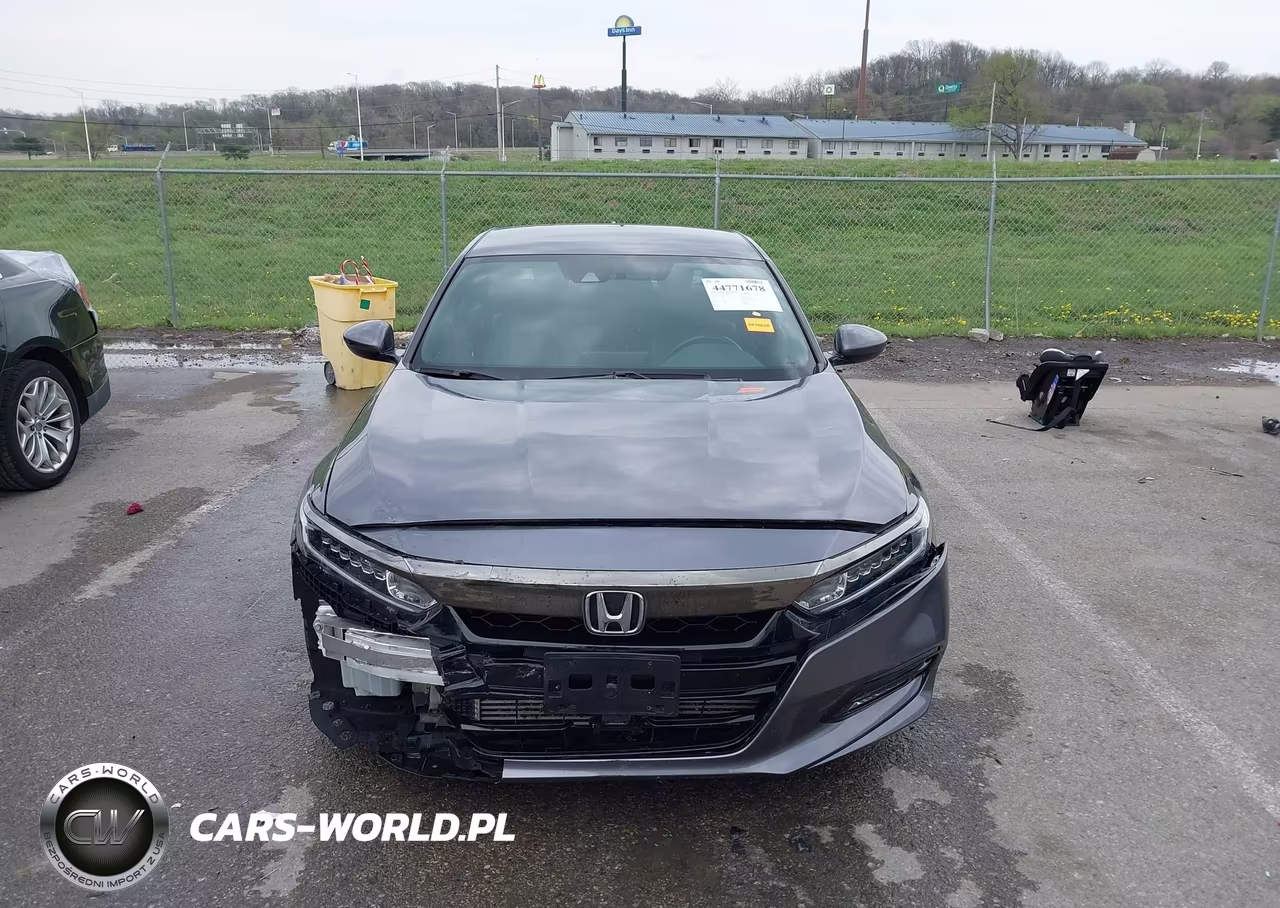 2018 Honda Accord Sport VIN:1HGCV1F38JA195347 - 12