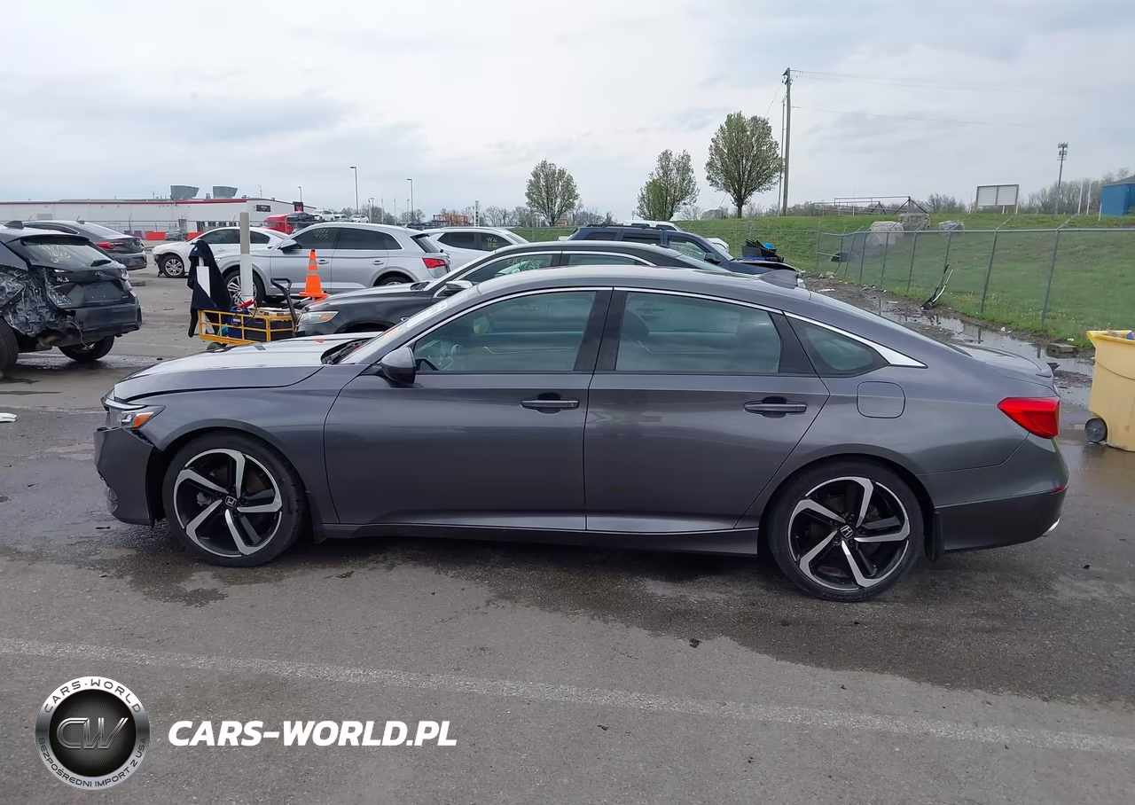 2018 Honda Accord Sport VIN:1HGCV1F38JA195347 - 14