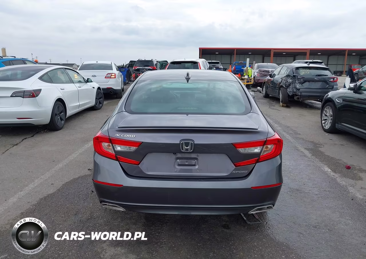 2018 Honda Accord Sport VIN:1HGCV1F38JA195347 - 16