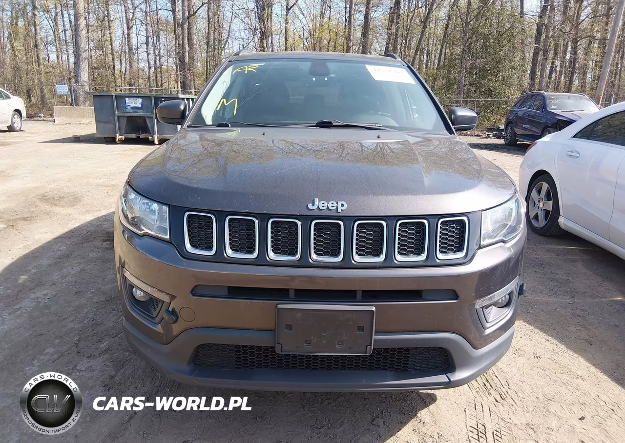 2018 Jeep Compass Latitude 4X4 VIN:3C4NJDBB4JT132143 - 12